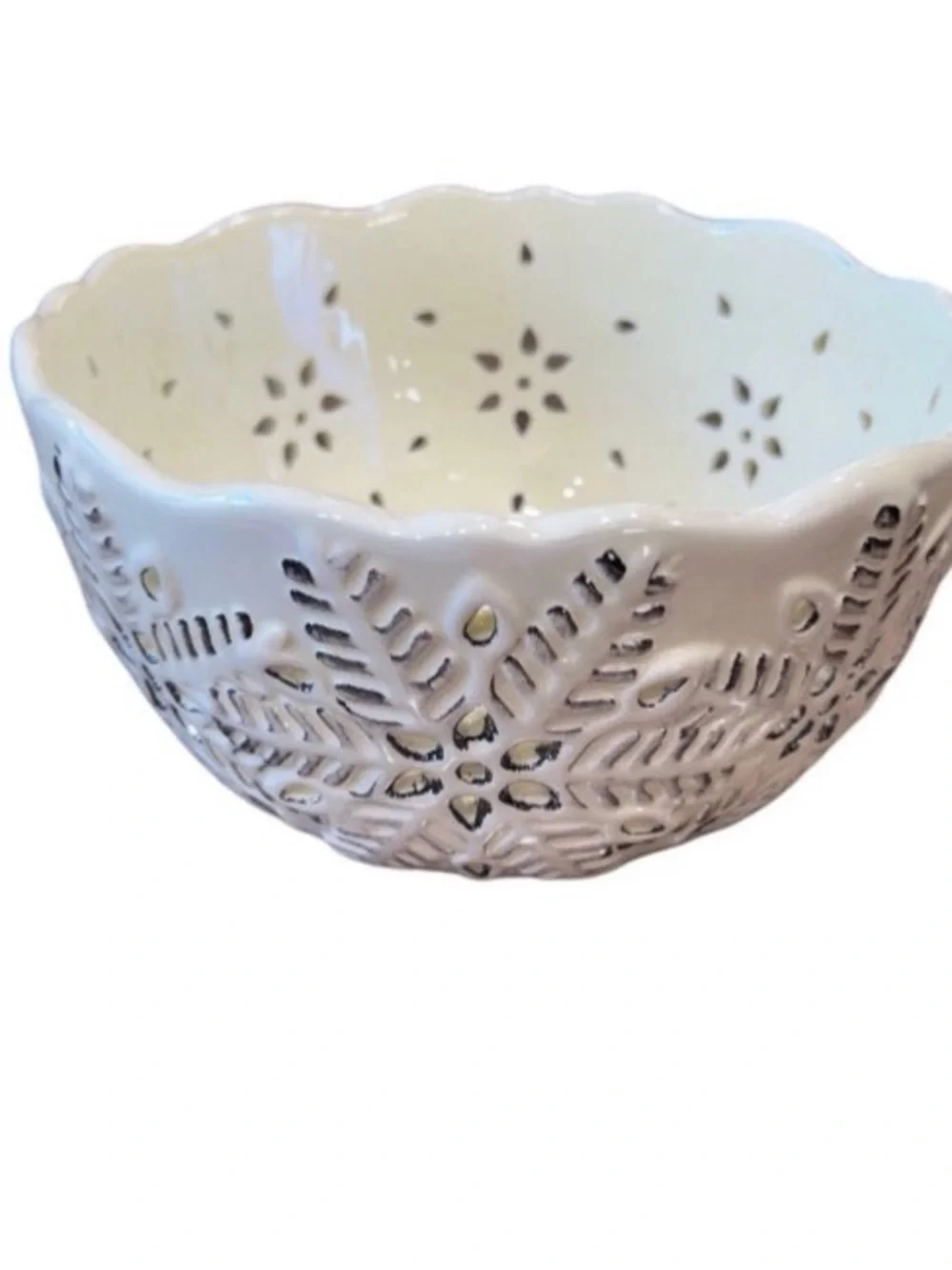 Bath & Body Works Candle Holder White Ceramic Snowflake Bowl 7.5” Christmas